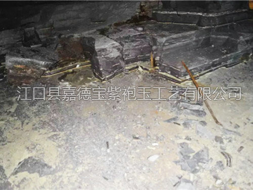 紫袍玉帶石原材料洞口